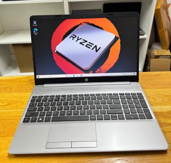 Laptop HP 8GB RAM/512GB SSD